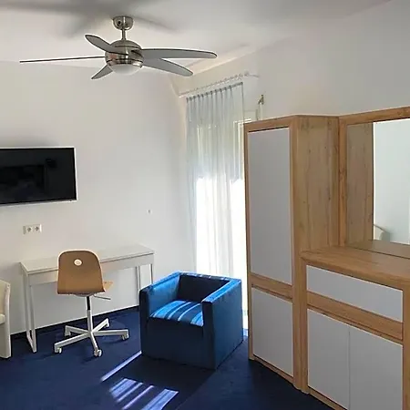 Hotel-restaurant 