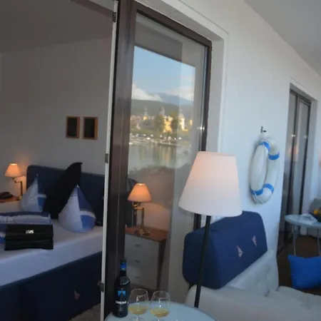 Hotel-restaurant 