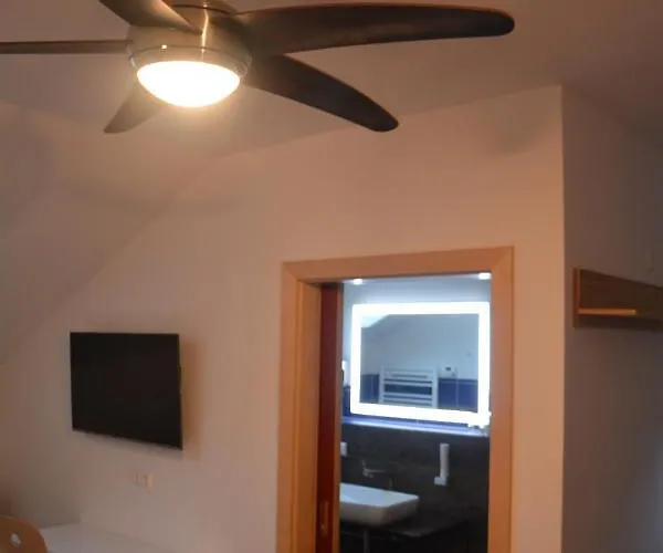 ホテル Hotel-restaurant 